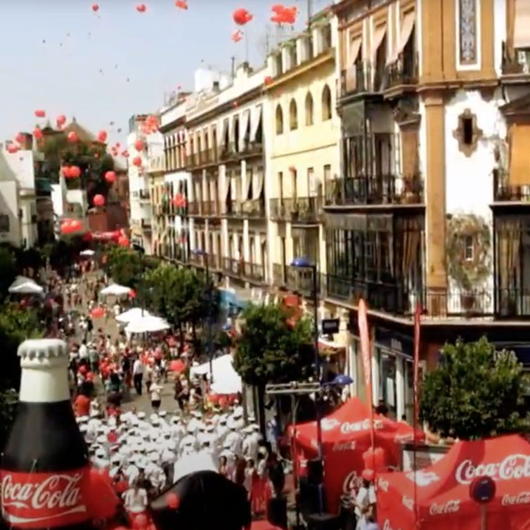 coca-cola-benditos-bares-pasacalles